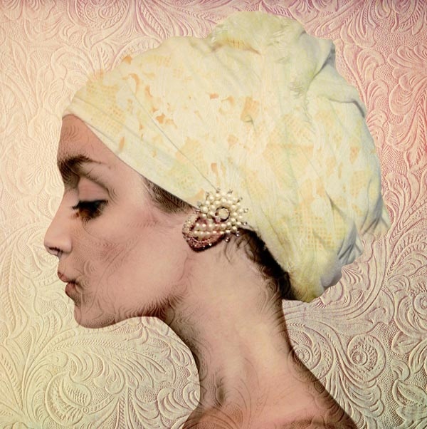 لوحات حداثية لسمية السويدي في دبي