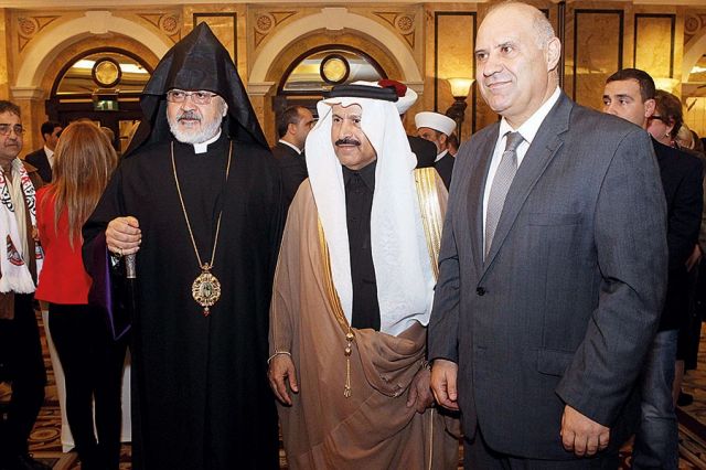 حسان فلحة و السفير السعودي و المطلران شاهي بانوسيان