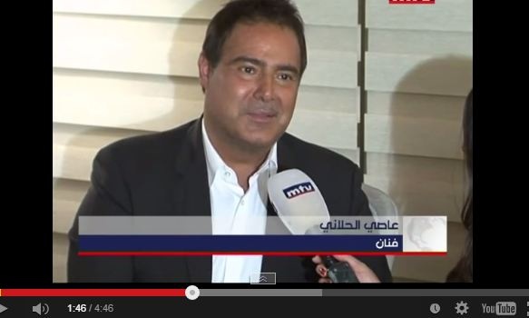 فيديو خاص وعائلي- من داخل منزل عاصي الحلاني، كيف احتفل مع عائلته بالميلاد؟