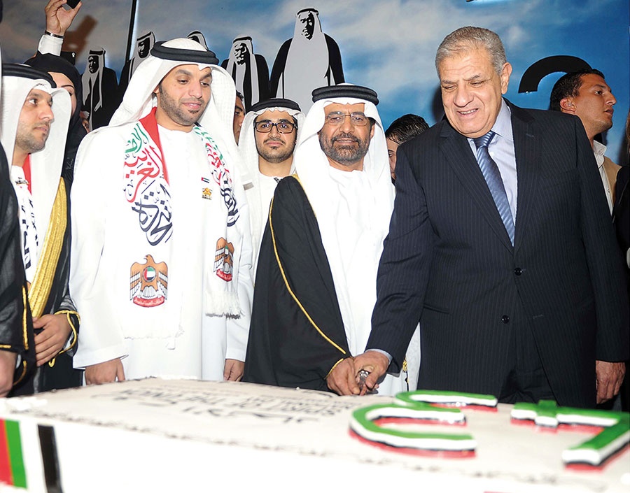 سياسيون وفنانون يهنئون الإمارات بالعيد الوطني