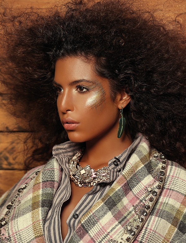 تعلّمي كيف تطبقين الماكياج خطوة بخطوة لتشبهي فتاةً من الغرب