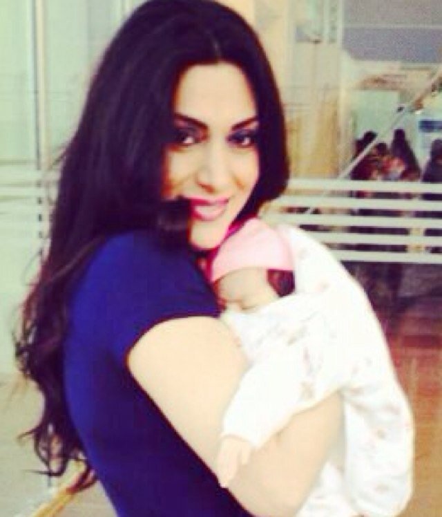 مايا نصري تعيش كابوساً: جنيني يحتاج إلى عملية قلب مفتوح