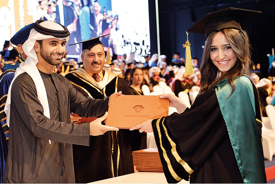 تكريم 310 من متخرّجي الجامعة الأميركية في الإمارات