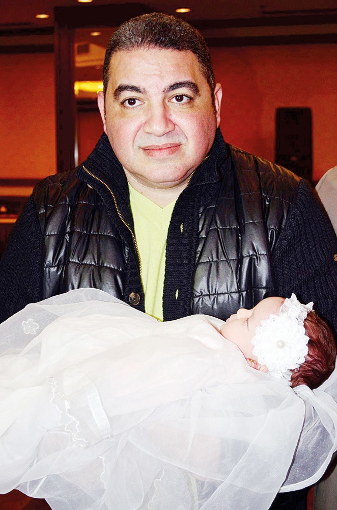 فنانون يحتفلون بابنة شقيق الراحل علاء ولي الدين