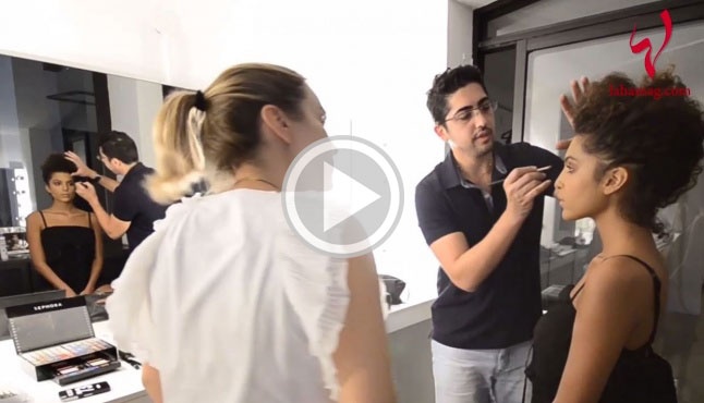 جمال الغرب يتألق من خلال الألوان التابلية والخطوط الذهبية، والخضراء مع لمسة من الأزرق الفيروزي