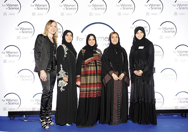 4 سيدات عربيات يفزن بجائزة لوريال-يونسكو من أجل المرأة في العلم