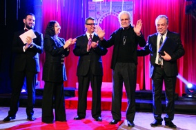  عمر الشريف وتحية للجمهور