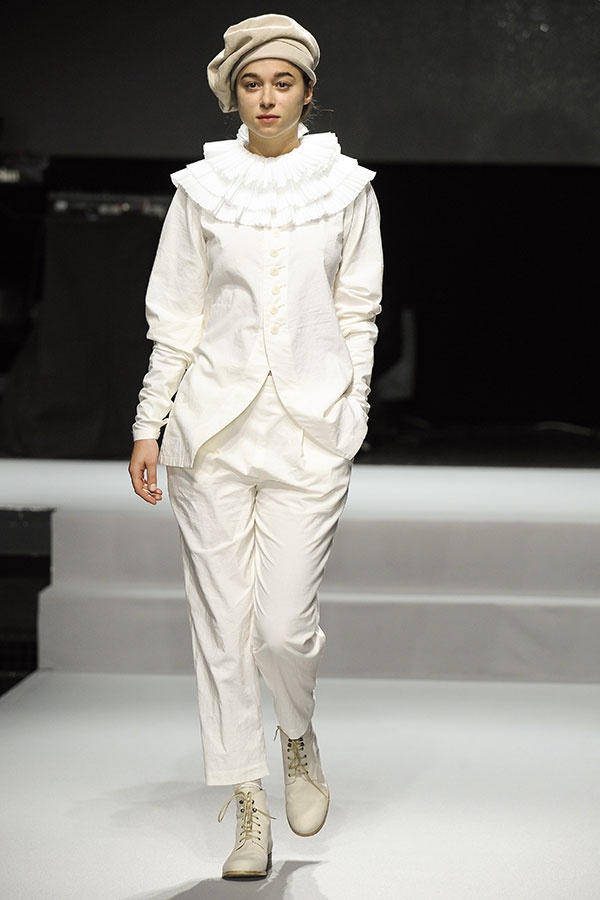 عرض Agnés B لربيع وصيف 2015