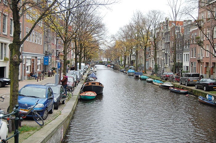 تسوّقي في أرقى شوارع المدن الأوروبية وفي نيويورك