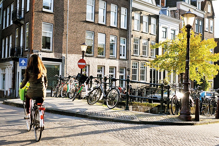 بي. سي. هوفت شترات P.C. Hooftstraat في أمستردام بي. سي. هوفت شترات P.C. Hooftstraat في أمستردام
