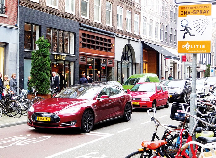 بي. سي. هوفت شترات P.C. Hooftstraat في أمستردام بي. سي. هوفت شترات P.C. Hooftstraat في أمستردام