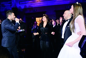 غناء حماقي ومحمد فؤاد في زفاف توما