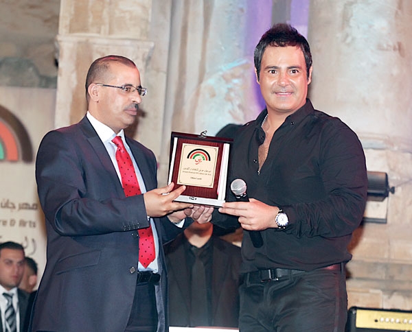 فضاء جرش يصدح بصوت الحلاني