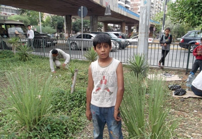 تحت جسر الكولا في بيروت