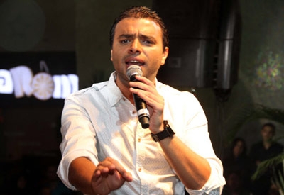 هدية رامي صبري لطفليه في عيد ميلادهما الأول