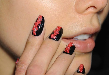 أظافرك من ألوان البحر والمحيط، من عروض نيويورك