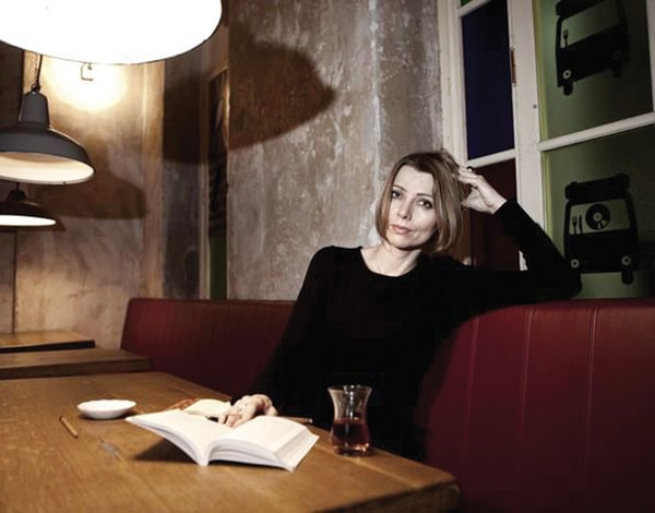 إليف شافاق وقواعد العشق الصوفي