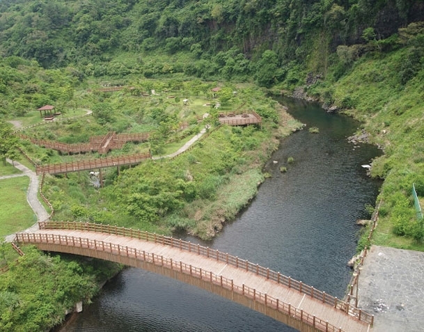 جزيرة شيجو ورحلة إلى واحدة من عجائب الطبيعة السبع