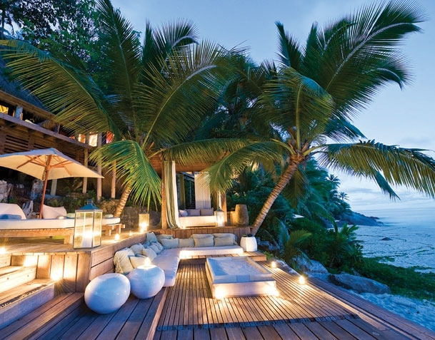 جزر سيشيل عالم فردوسي يعيد للزوجين ذكرى لقائهما الأوّل 