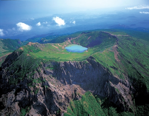جزيرة شيجو ورحلة إلى واحدة من عجائب الطبيعة السبع