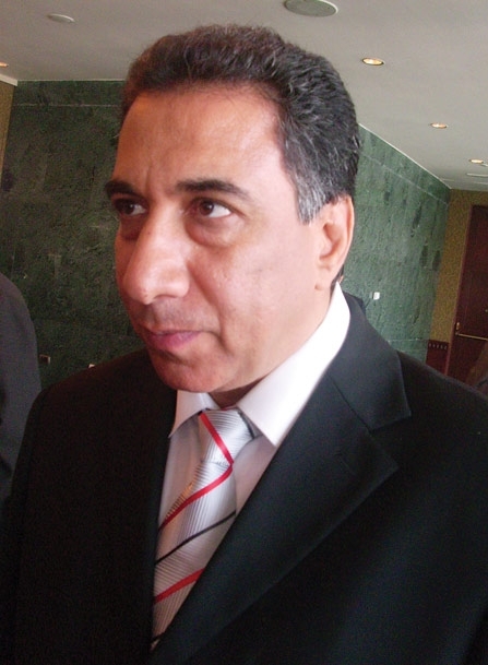 الدكتور أحمد درة 