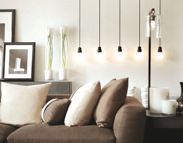 تفصيل من جلسة الصالون