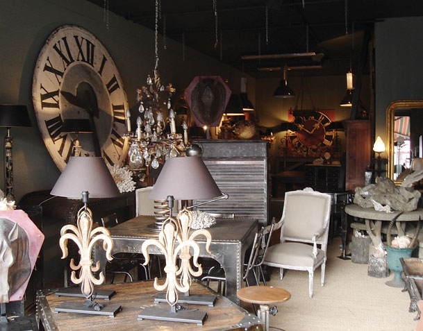 سوق البرغوت- كلينيانكور Clignancourt، سان – أوان في باريس