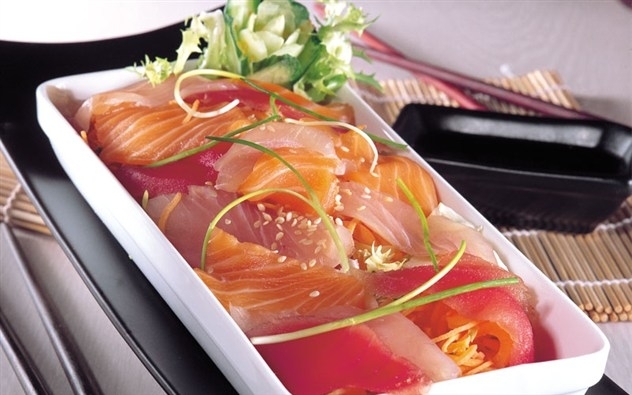 سلطة ساشيمي اليابانية