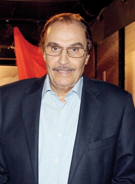 عزت العلايلي