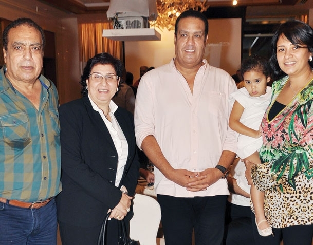 المنتج جمال العدل والمنتج محمد العدل وأسرتيهما