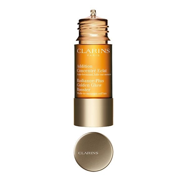 Clarins تطلق المسمّر  الذاتي الجديد Radiance - Plus Golden Booster