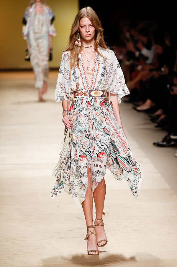 عرض Etro لربيع وصيف 2015