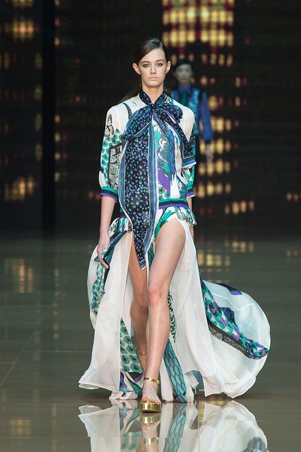 عرض Just Cavalli لربيع وصيف 2015