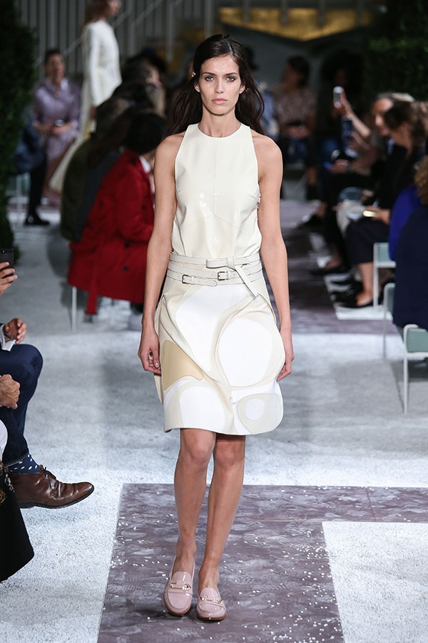 عرض Tod's لربيع وصيف 2015