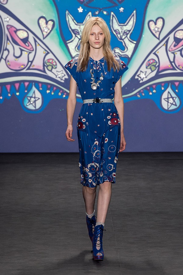 عرض Anna Sui لربيع وصيف 2015