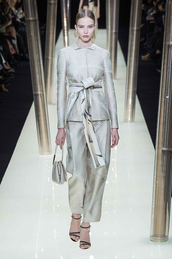 عرض Armani Prive للأزياء الراقية لربيع وصيف 2015