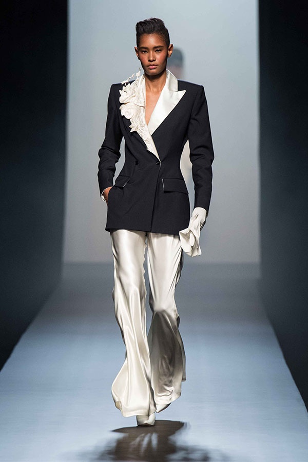 عرض Jean Paul Gaultier للأزياء الراقية لربيع وصيف 2015