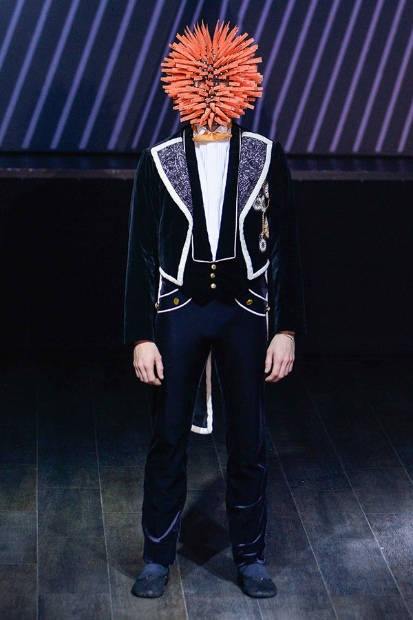 عرض  On Aura Tout Vu للأزياء الراقية لربيع وصيف 2015