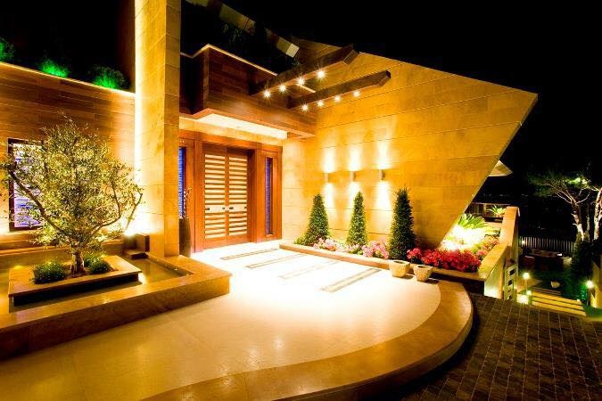 بالصور- أحلام تفاجئ معجبيها بصور قصرها الفخم!