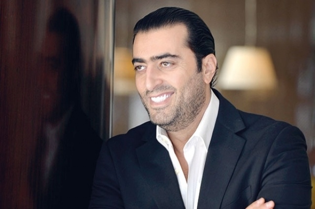 بالصورة- باسم ياخور ينشر صورة زوجته للمرة الأولى ويتغزّل بها علناً