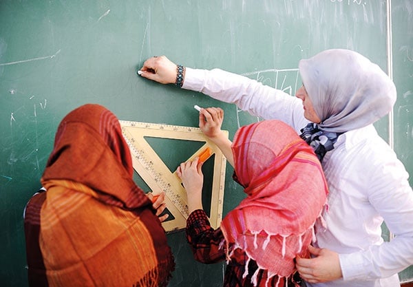 حوادث السير تحصد أعمار المعلّمات في المدارس السعودية النائيةهل يكفي قرار «تقليص أيام الدوام»؟