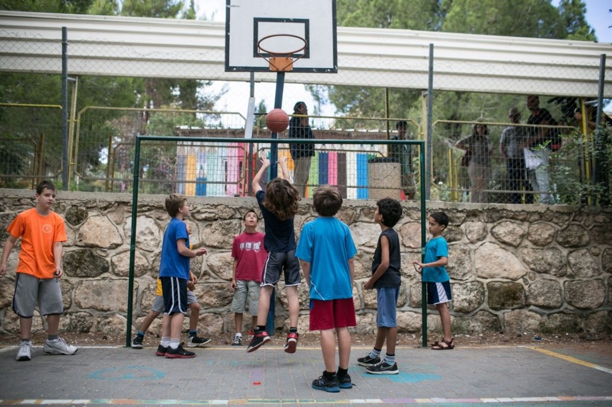 كرة السلّة تعزز البداهة، ماذا عن كرة القدم والجري؟ اكتشفي