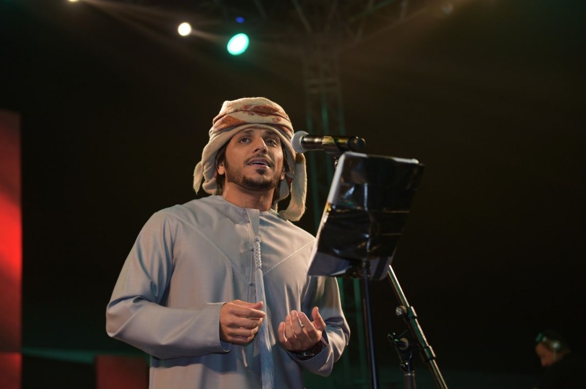 أريام والحربي يتغنيان بتراث الأجداد في سويحان