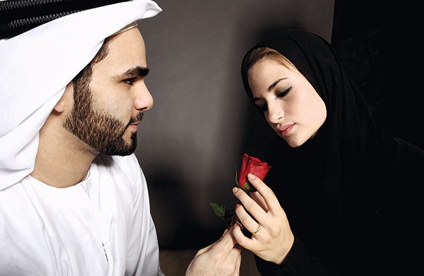 سيدات يبحثن عن «الجنتلمان» ورجال يتهربون من سمعة «الخروف»