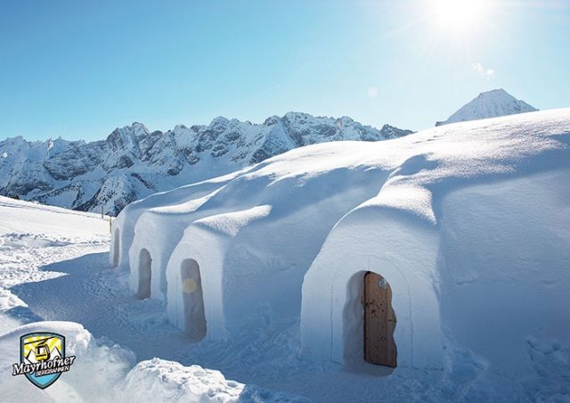 مهرجان المرتفعات في ماريهوفن في النمسا: الضحك هنا رغم أنف الصقيع 