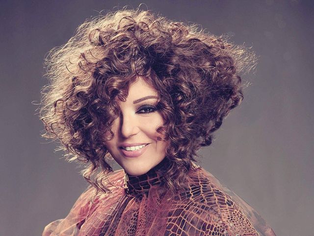 سميرة سعيد بثلاث لهجات