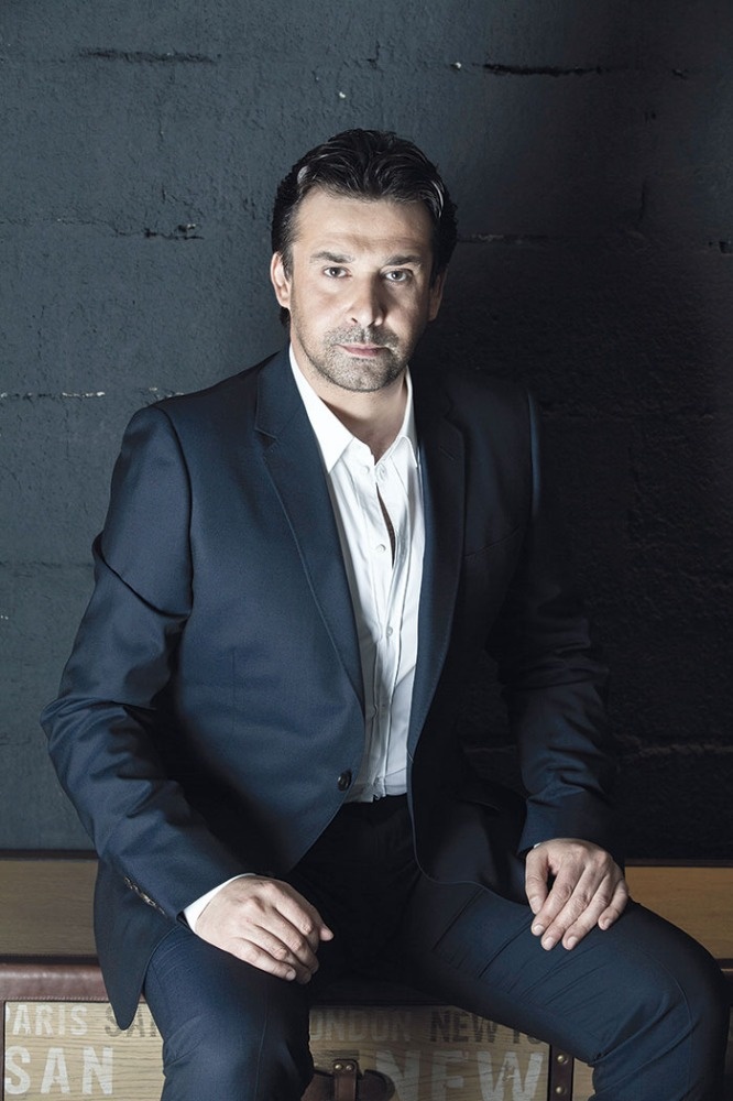 كريم عبدالعزيز: أرحّب بأي تواصل مع المعجبات...