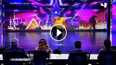 جزائري يعدّ نجماً في أميركا، سخرت منه لجنة arabs got talent!