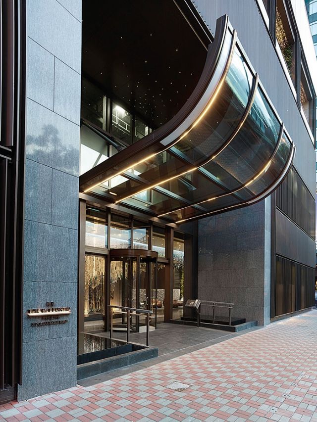 المدخل الرئيسي للبرج