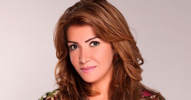 خاص لها - لقاء سويدان:	 أطالب حسين فهمي بتطبيق شرع الله وسداد 720 ألف جنيه!